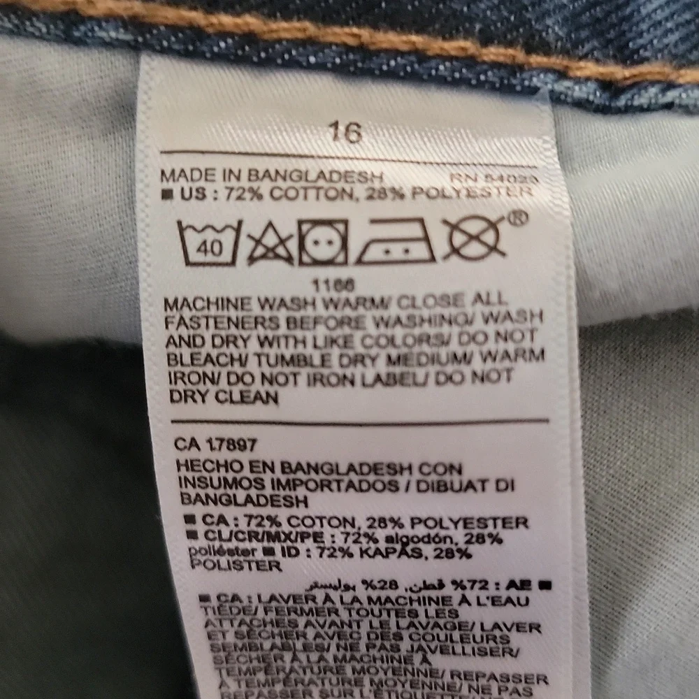 2 Pairs Old Navy Jeans size 16 1 Straight & 1 Skinny nwt. Girls sz tween